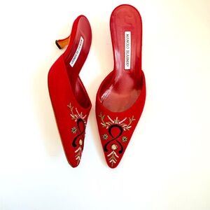 Manolo Blahnik Vintage Red Wool embroidered pointed toe kitten heel mules EU 38